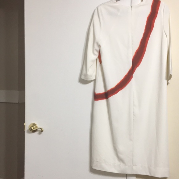 White classy dress - Picture 3 of 4